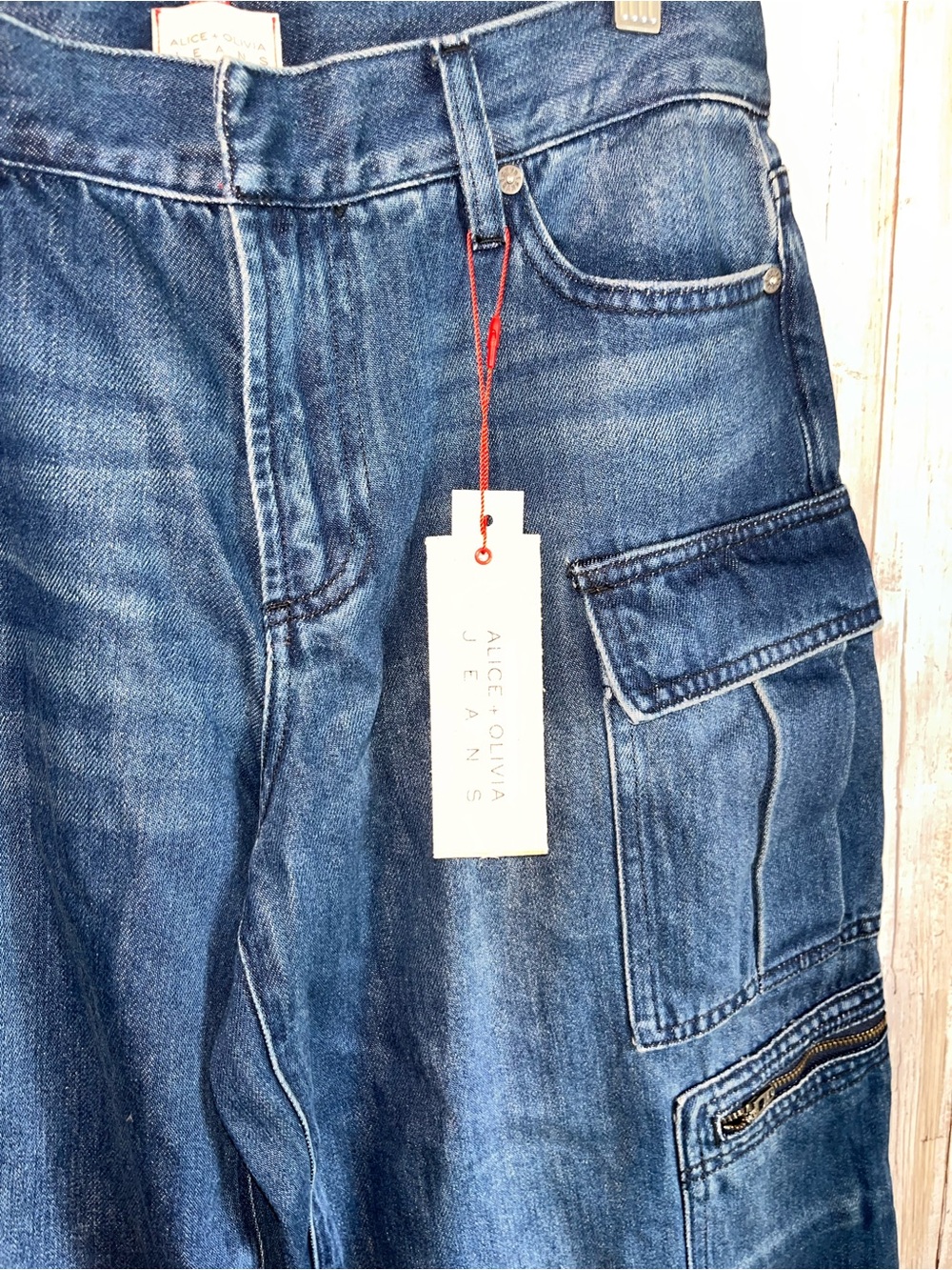 Alice + Olivia Cay Baggy Cargo Jeans Love Train Size 29 NWT $395 - Picture 4 of 8